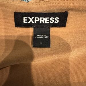 2 Express woman’s tops